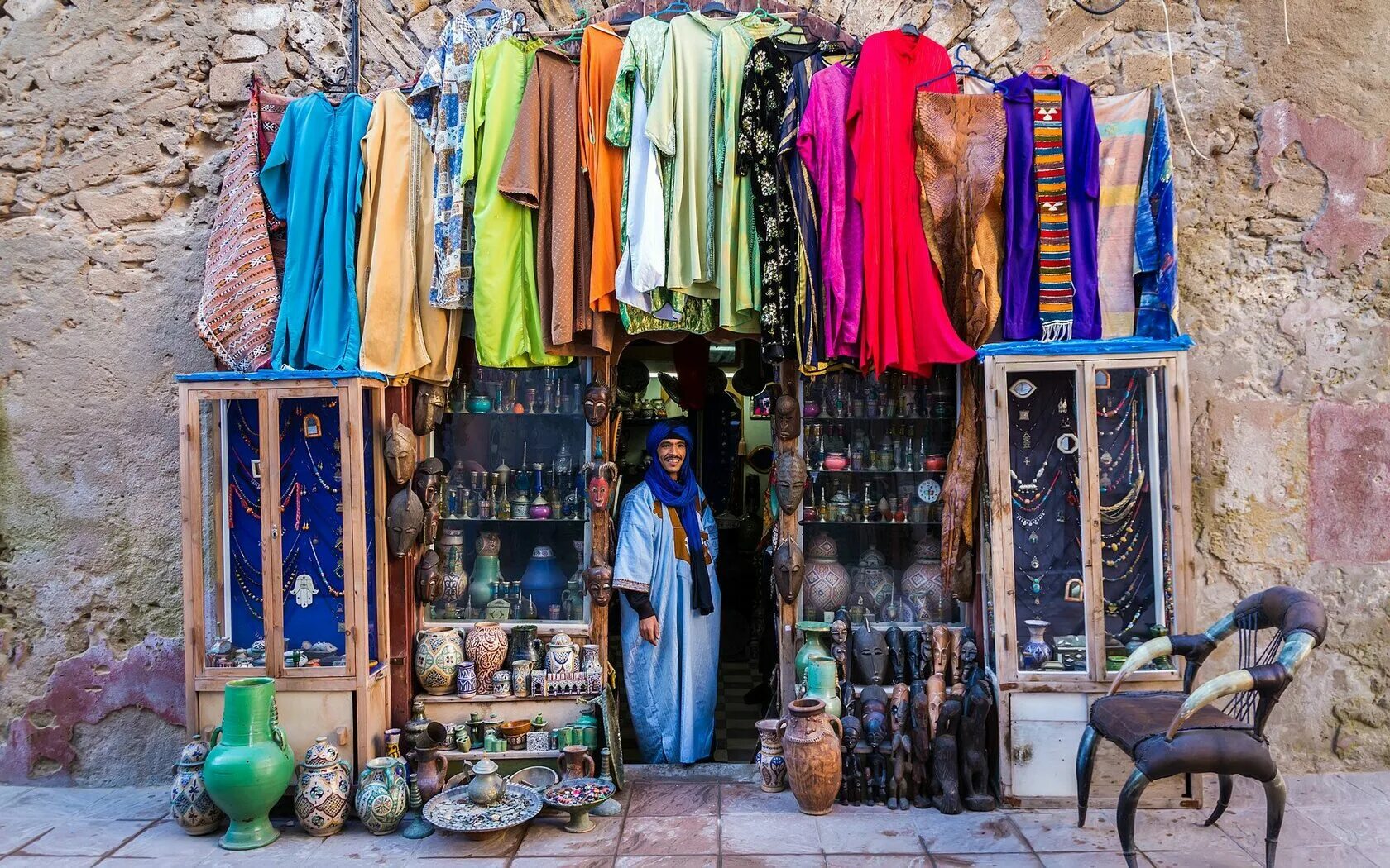 Марокко погода сейчас. Марокко Красильни. Эссуэйра Марокко улочки. Essaouira Марокко. ЭС-Сувейра города Марокко.