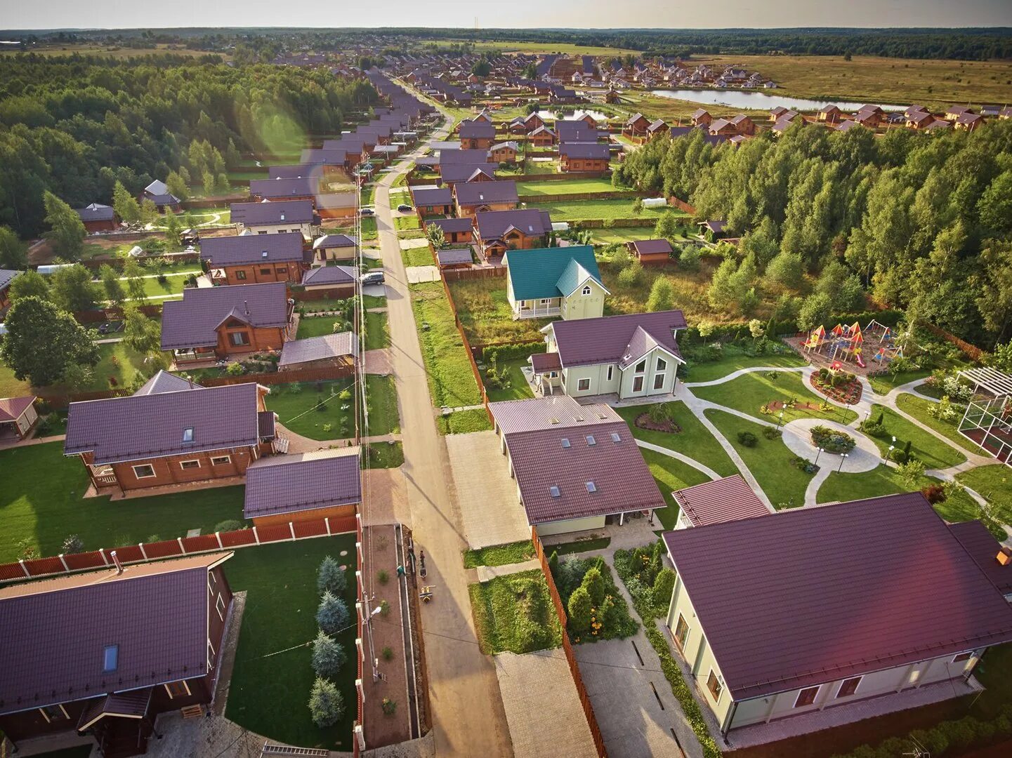 Поселок загородный 3. Лесные озера коттеджный поселок Владимирская. Лесное озеро, коттеджный посёлок Лесное озеро. Котеджий посёлок Лесное озеро. Лесные озера коттеджный поселок Владимирская область.