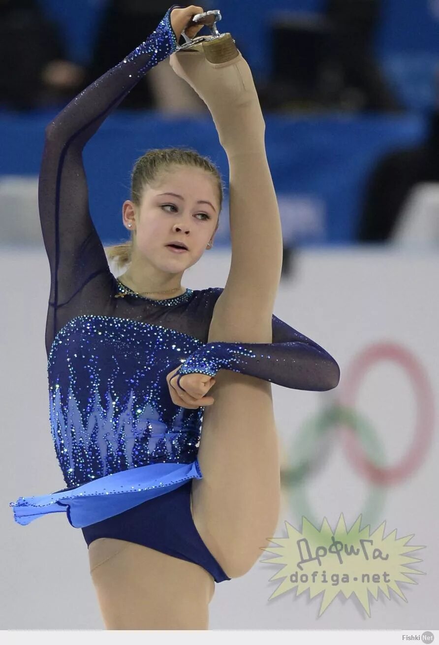 Патриция стрекаловская художественная гимнастика. Маргарита мамун упс. Маленькая гимнастка с медалью. Анна щербакова фигуристка. Фигуристка трусова александра кубок россии.