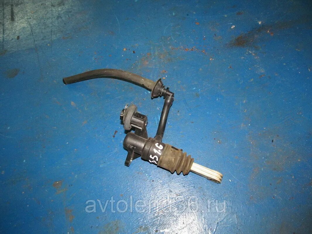 Рабочий цилиндр сцепления пластик VW Passat B5 96-05 VW 8E0721257B купить в Укра