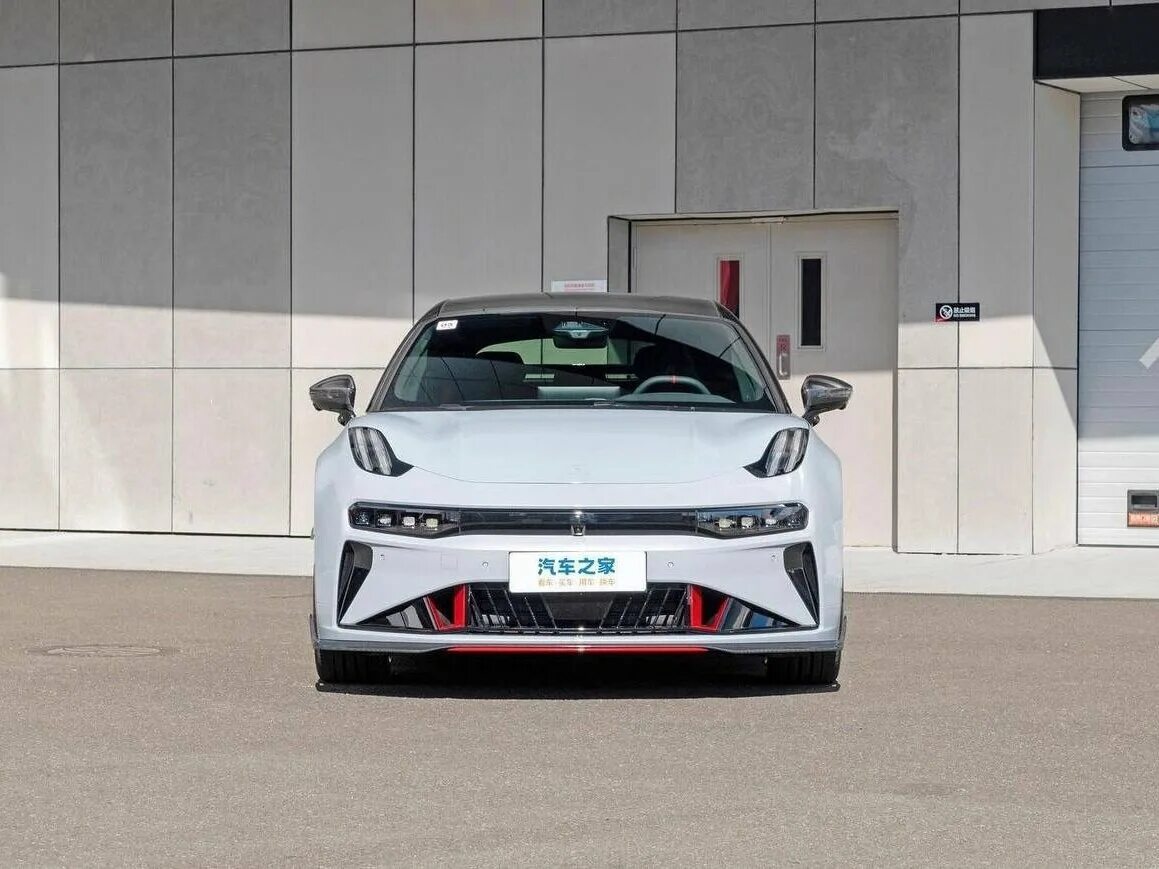 Зик шаман кинг. Geely zeekr 001 оранжевый. Zeekr 009. Зик китайский. Зик шаман кинг.