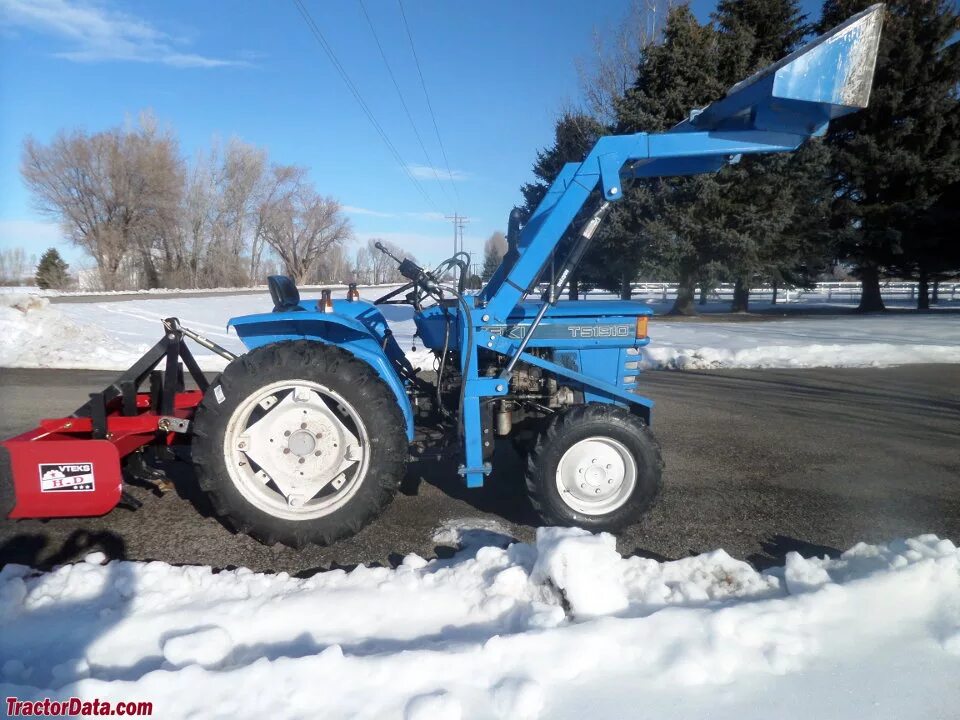 Минитрактор в красноярске с навесным оборудованием. Iseki ts1910. мини трактор исеки 180 с куном. минитрактор исеки 17.000. исеки кеас253 с куном.