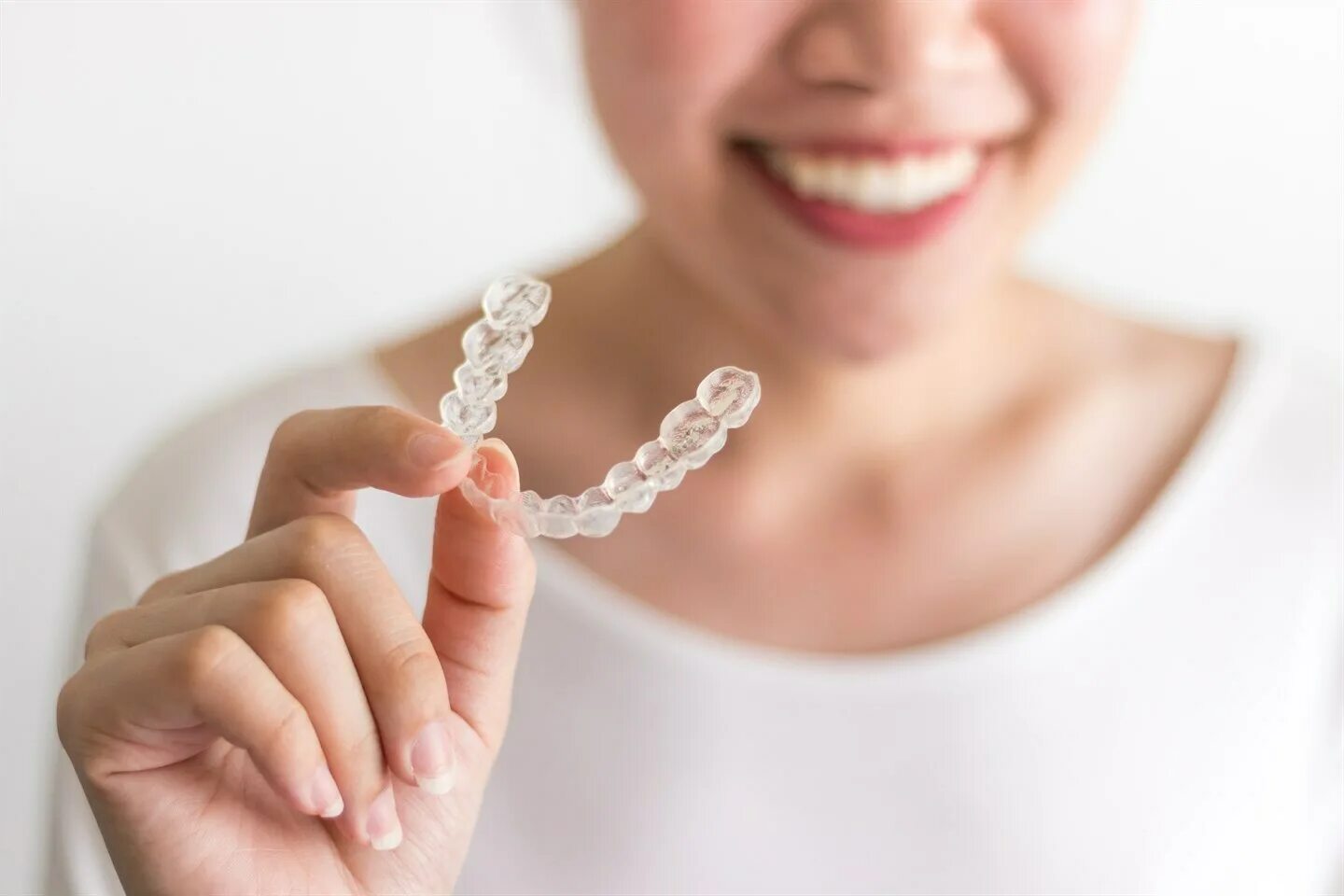 Invisalign. Элайнеры инвизилайн. элайнеры invisalign. элайнеры flexiligner.