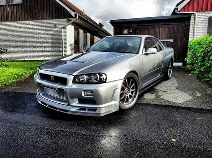 Nissan 99