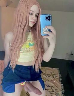 Discover what communities, celebrities and influencers talk about. 