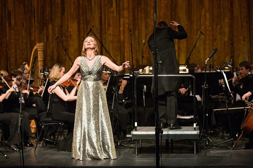 певицы поющие сопрано. сопрано опера. начинающие сопрано. начинающие сопрано. оперный артист.