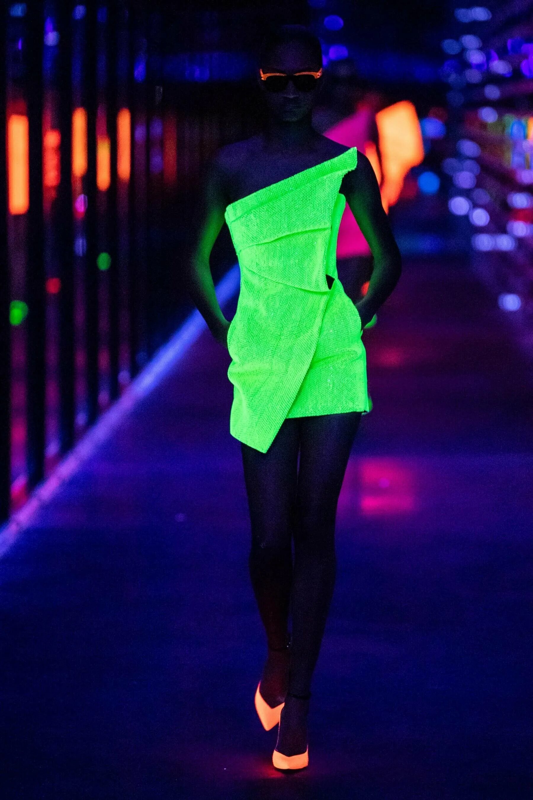 Saint Laurent неон