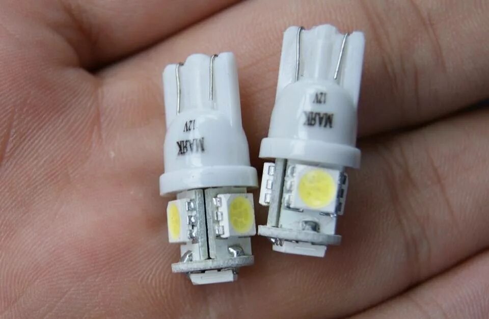 Форд куга 2 противотуманки. Лампа ближнего света форд куга 2. Форд куга лампочка поворотника. Лампы куга 1. Лампочка габарита форд фокус 2.