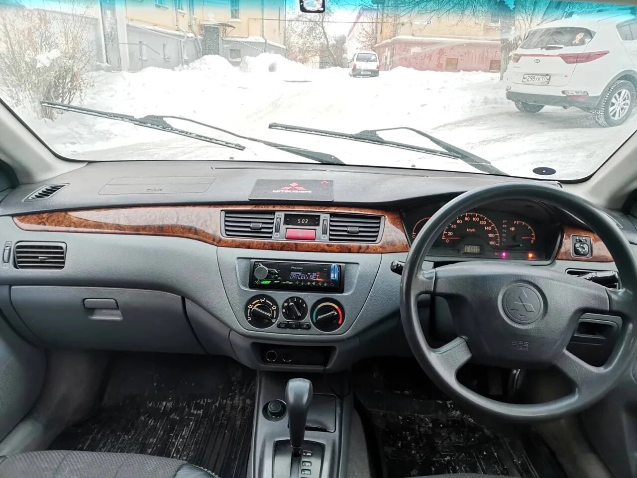 Lancer cedia купить. Mitsubishi Lancer Cedia 2000. Mitsubishi Lancer Cedia 2000 салон. Лансер цедия 2001. Mitsubishi Lancer Cedia салон.