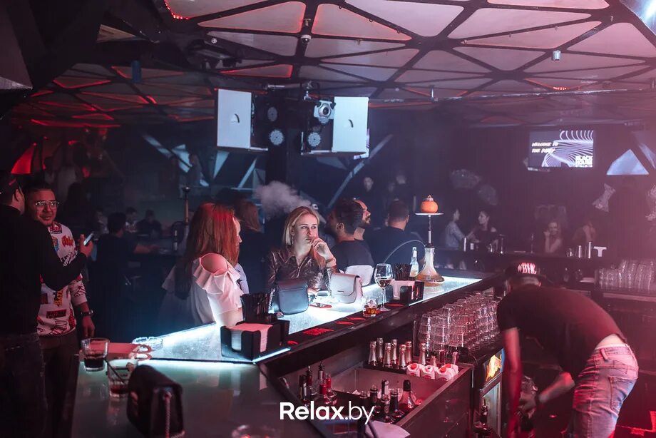 Block house краснодар ночной. Блок хаус клуб. Блок хаус клуб. Блок хаус клуб. Блок хаус в предбаннике.