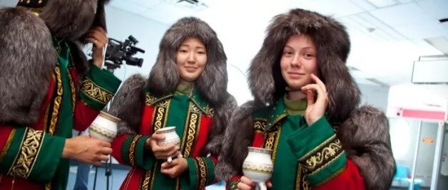 Иностранцы в Якутии. Якутская группа языков.