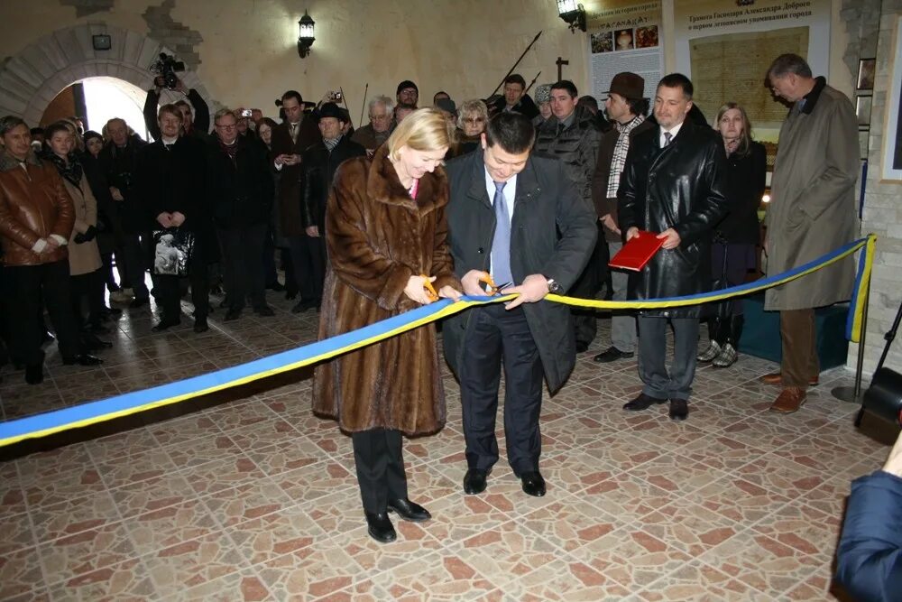 Национальность бендеры. Проспект степана бандеры киев. Национальность бендеры. Жэук бендеры. Бендеры война 1992 бендеры.