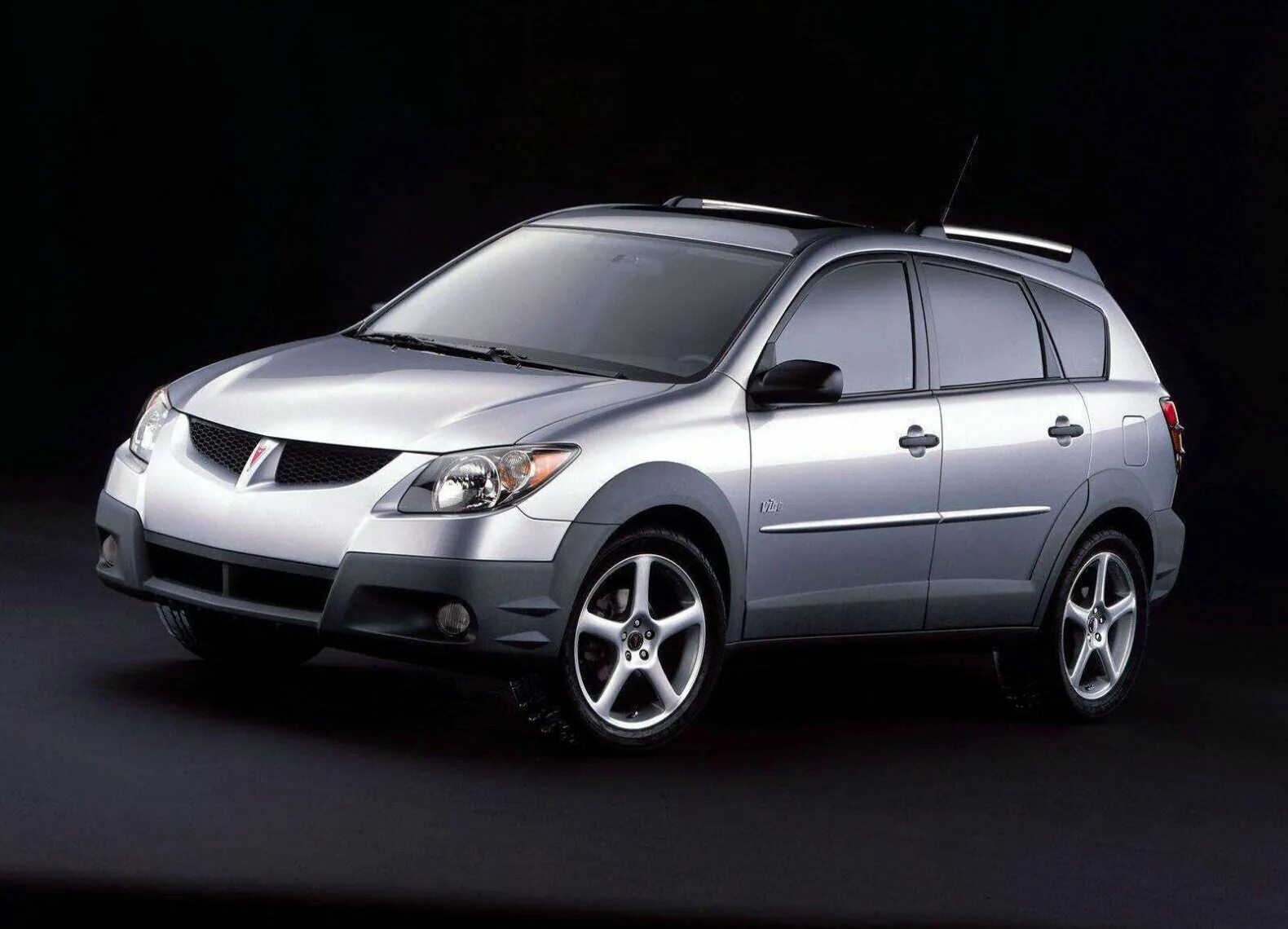 Pontiac vibe 2003. Pontiac Vibe 2001. Понтиак Вайб 2003. Тойота Понтиак Вайб.