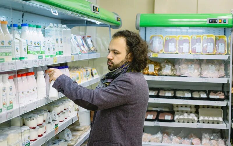 Молоко калужская зорька. Молочная продукция зорька. Продукция милком ассортимент. Магазин зорька. Зорька и милка магазины.