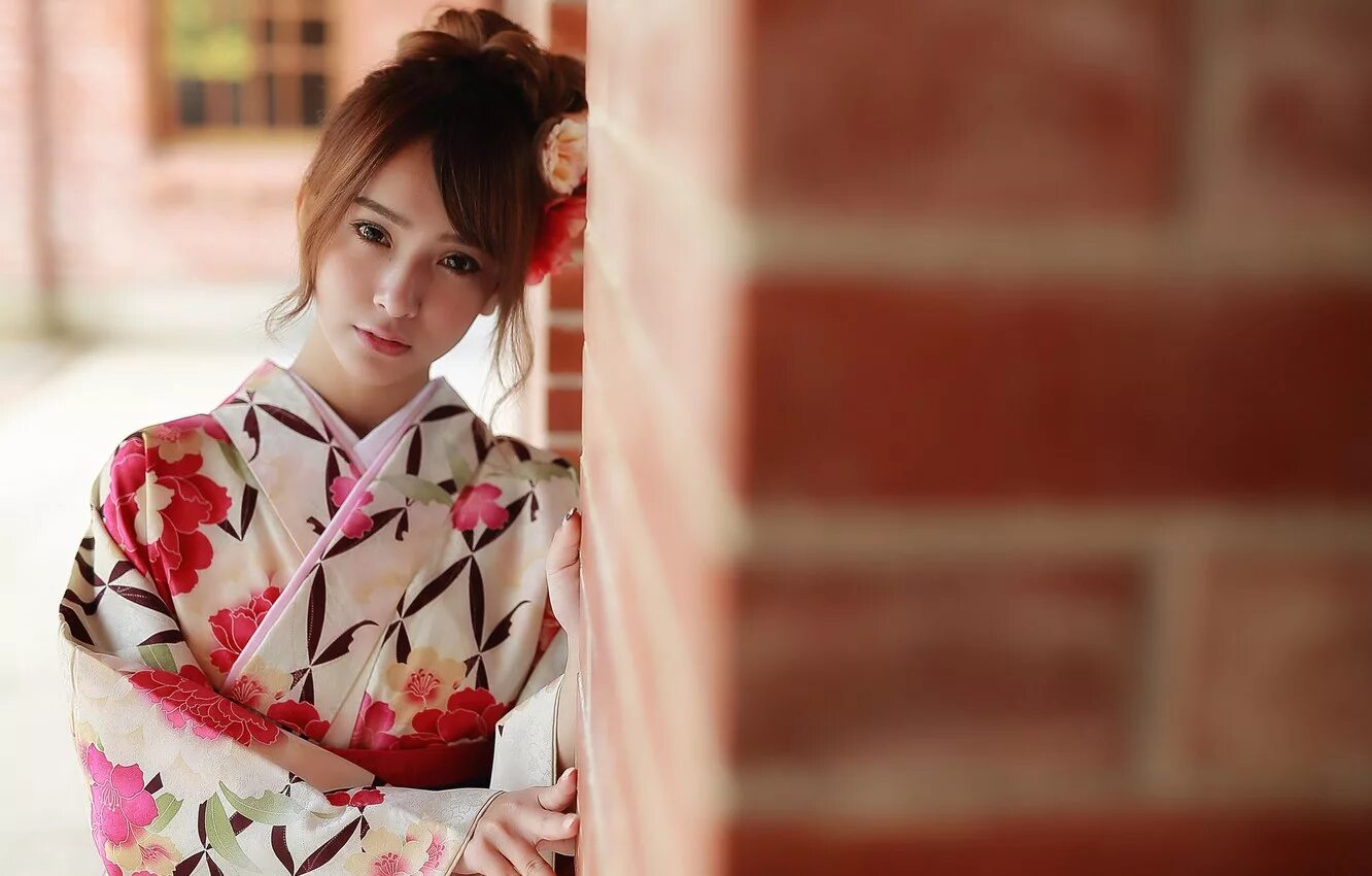 Японская актриса асука хосино. Красивые японские девушки. Hitomi inoue. Юи хирасава косплей. Красивые маленькие японки.