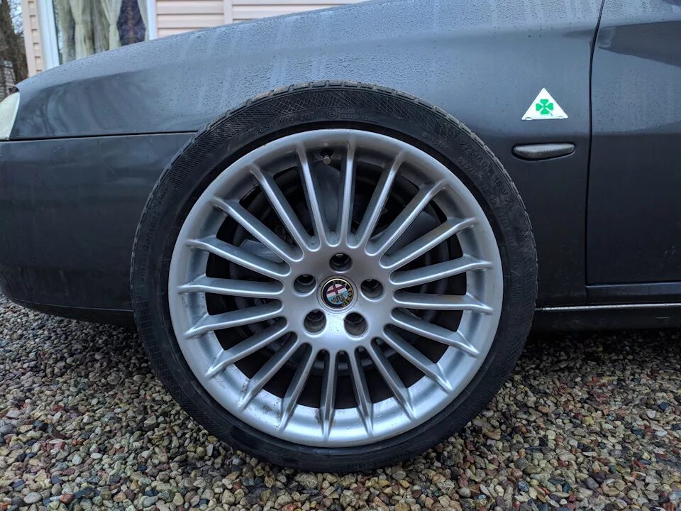 Диски alfa romeo 166. Диски альфа ромео 166. Диски альфа ромео r16. Alfa 166 r18. Диски альфа ромео.