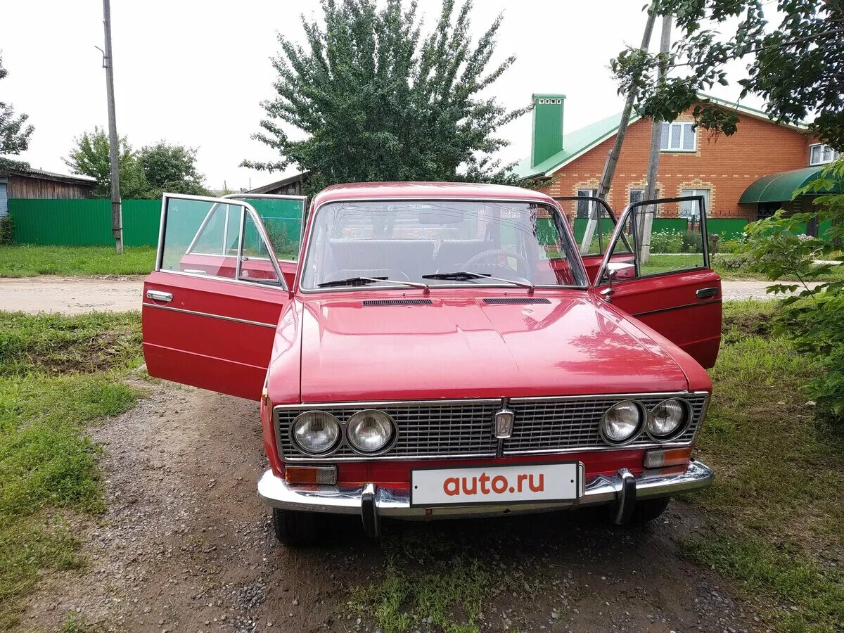 автомобиль 1983 года. Mercedes-benz w123 1985. ваз 2105 1983 года красный. москвич 2140 инвалидный. автомобиль 1983 года.