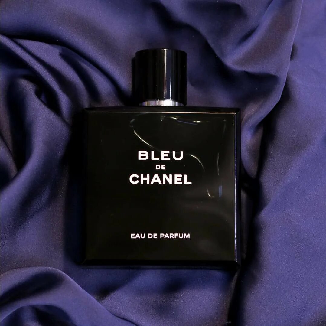 Bleu de chanel eau de. Chanel bleu EDP 100ml. Bleu de Chanel pour homme 100 мл. Bleu de Chanel Parfum 100 мл. Chanel Blue de Chanel Parfum 10ml.