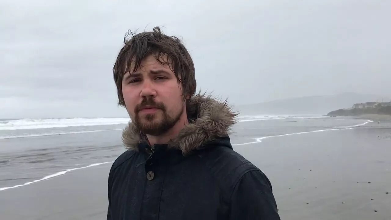 Теперь далеко отсюда видео