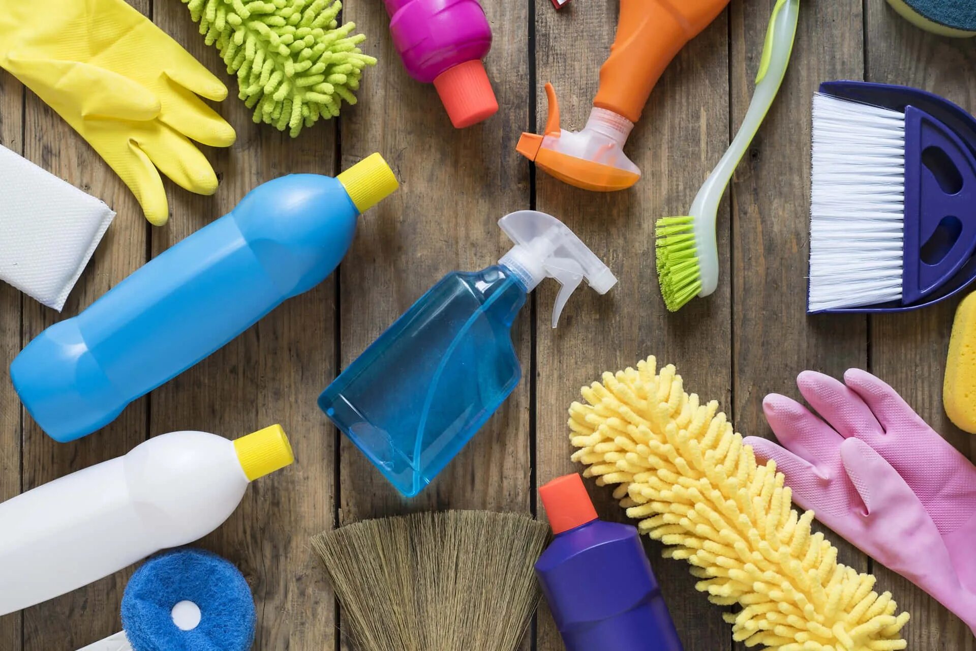 Cleaning tool
