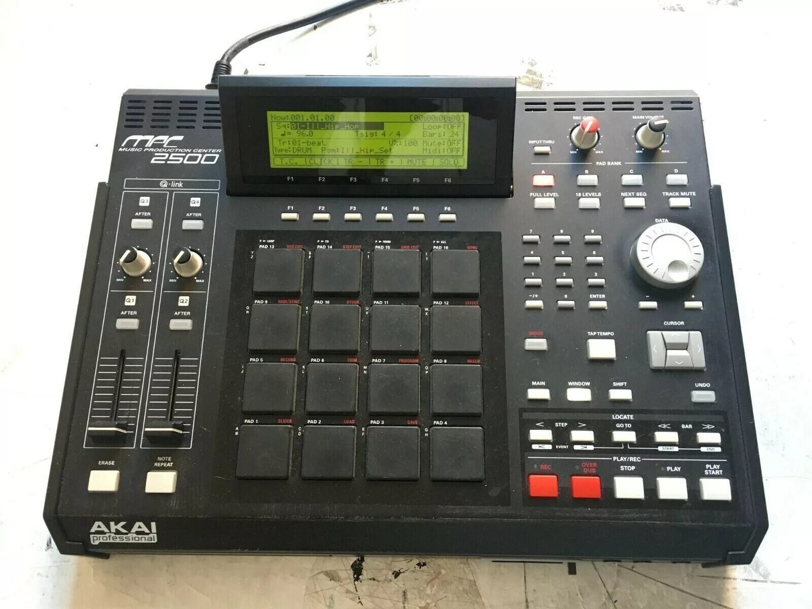 Mpc 4. Akai mpc 2500. mpc 2500. mpc one+.