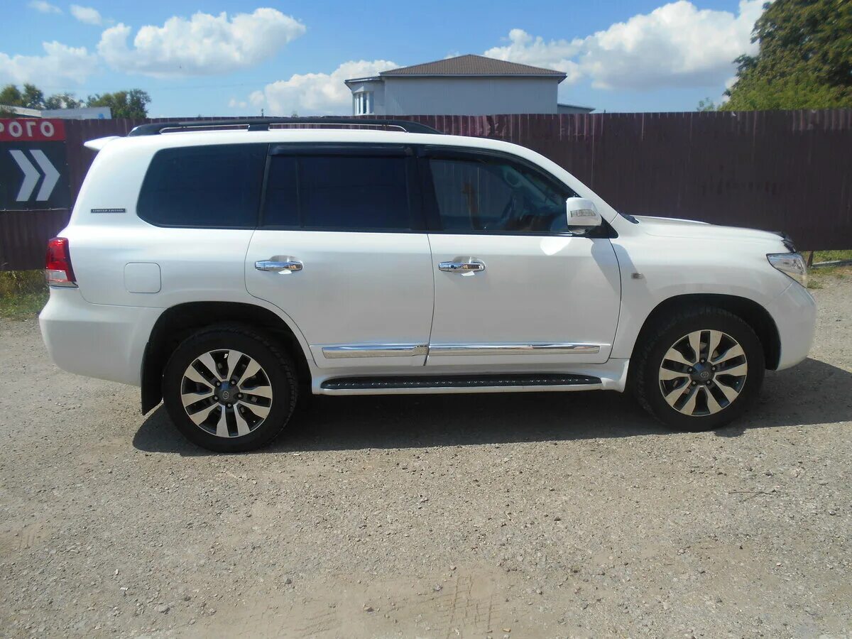 0 бензин. Toyota land cruiser 300 2008. 6. ленд крузер 200 4. Toyota land cruiser 200 серебристый 2012.
