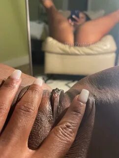 My pussy needs some company anyone wanna join 😈 