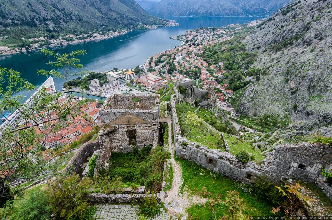 церковь джурджеви ступови в сербии. русско-турецкая война 1877-1878 картины тырново. славяне войны. там далеко за балканы. балканский полуостров черногория достопримечательности.