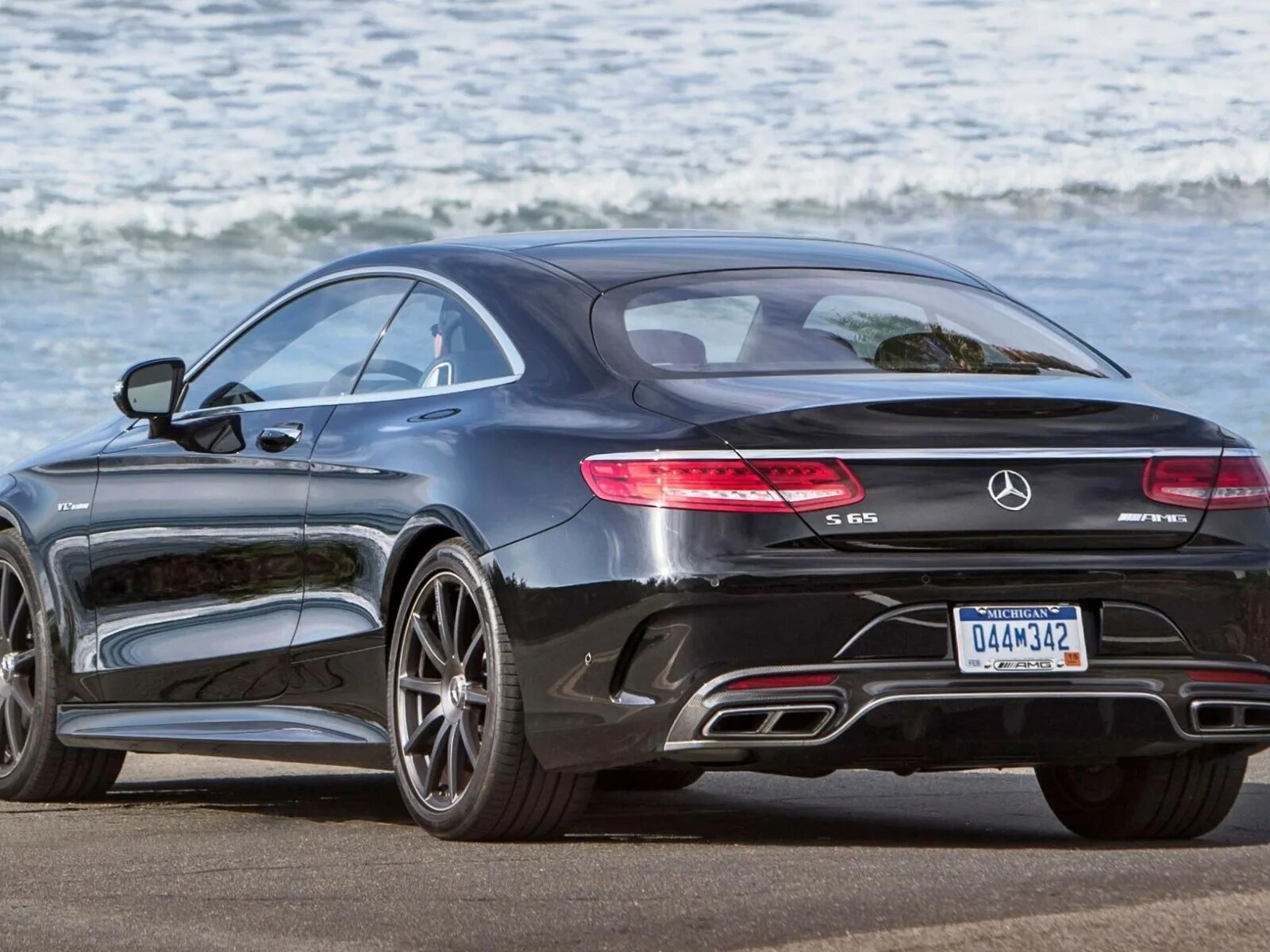 Купить s 65. Мерседес s65 AMG Coupe. Мерседес АМГ 65. S65 AMG купе. Mercedes s65 AMG Coupe 2020.