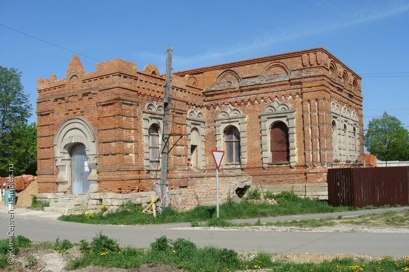 Погода высокиничи. Село Высокиничи Жуковского района Калужской области. Село Высокиничи и храм. Церковь Высокиничи Калужская область Жуковский район.