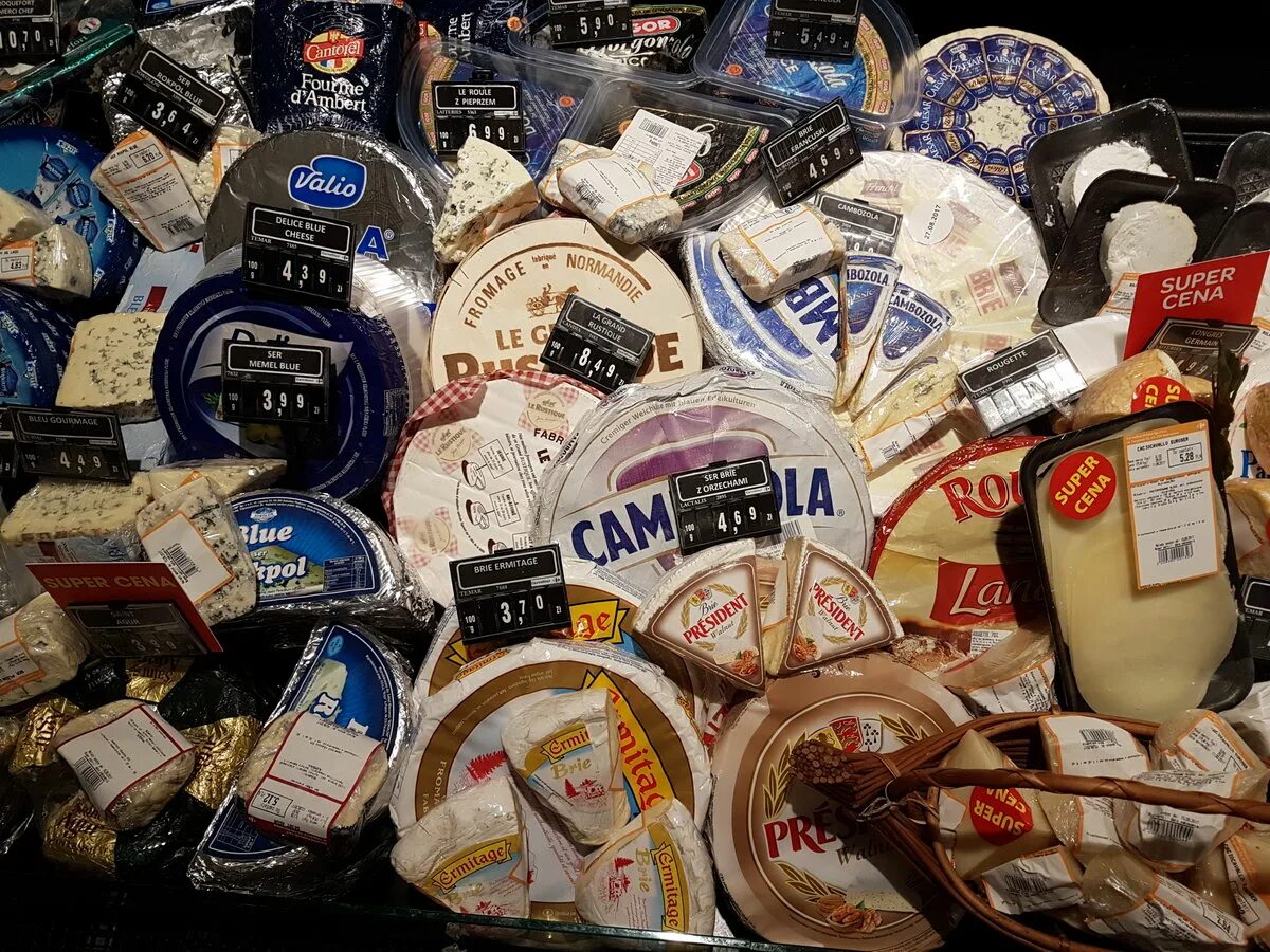 Продукты питания из европы. Продукты из европы. Товары из европы. Товары из европы. Европейская продукция.