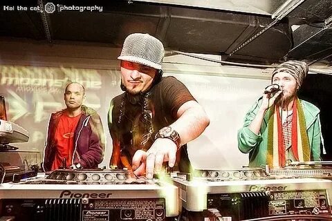 Dj hotter