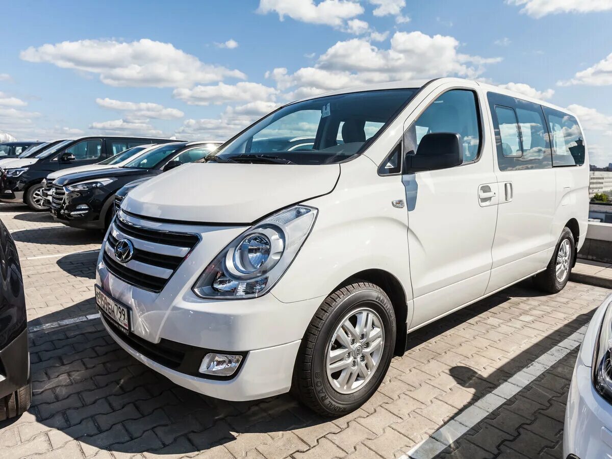 Hyundai h-1. Hyundai h1 2017. Хендай h1 2017. Hyundai h1 Рестайлинг. Хендай н1 новый купить