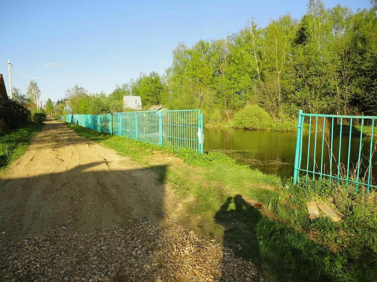Дачи в снт солнечный. Снт солнечный зил атепцево. снт солнечный зил наро-фоминский район. ерюхино наро-фоминский район. дача снт солнечный зил.