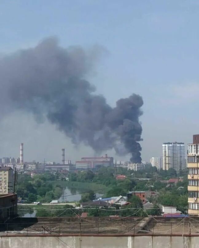 Пожар на улице сормовская. Сгоревшее здание. Пожар сормовская. Пожар сормовская. Здание после пожара.