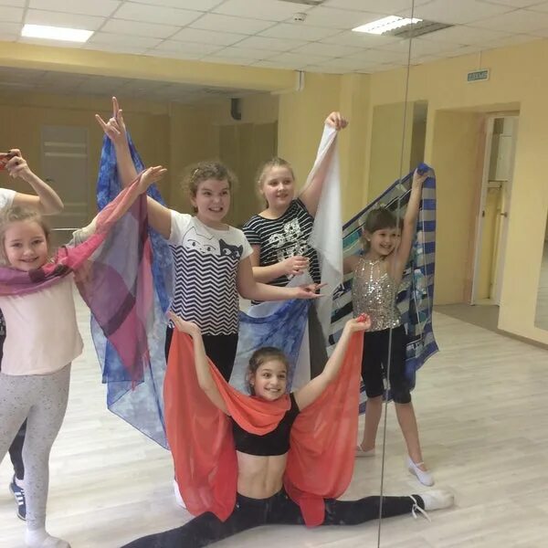 Танцевальный круиз. Круиз студия танца тверь юность. Танцевальный круиз. Круиз тверь танцы. Круиз студия танца тверь юность.