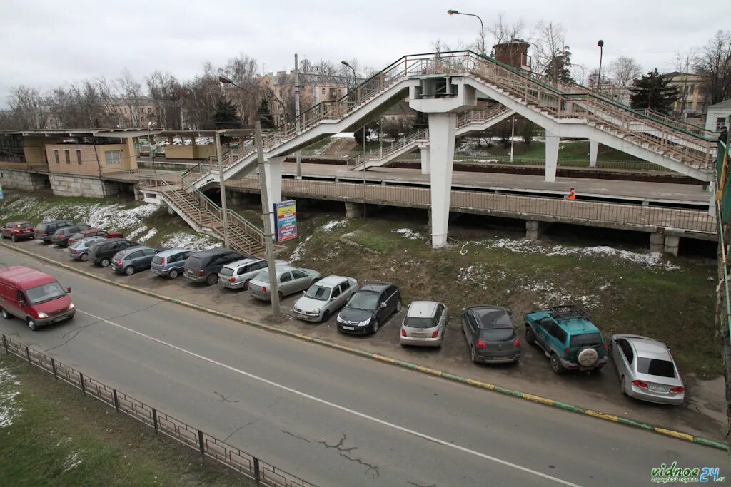 Варшавская расторгуево на сегодня с изменениями. Видное мост Расторгуево. Платформа Расторгуево мост. Мост на станции Расторгуево. Станция Расторгуево.