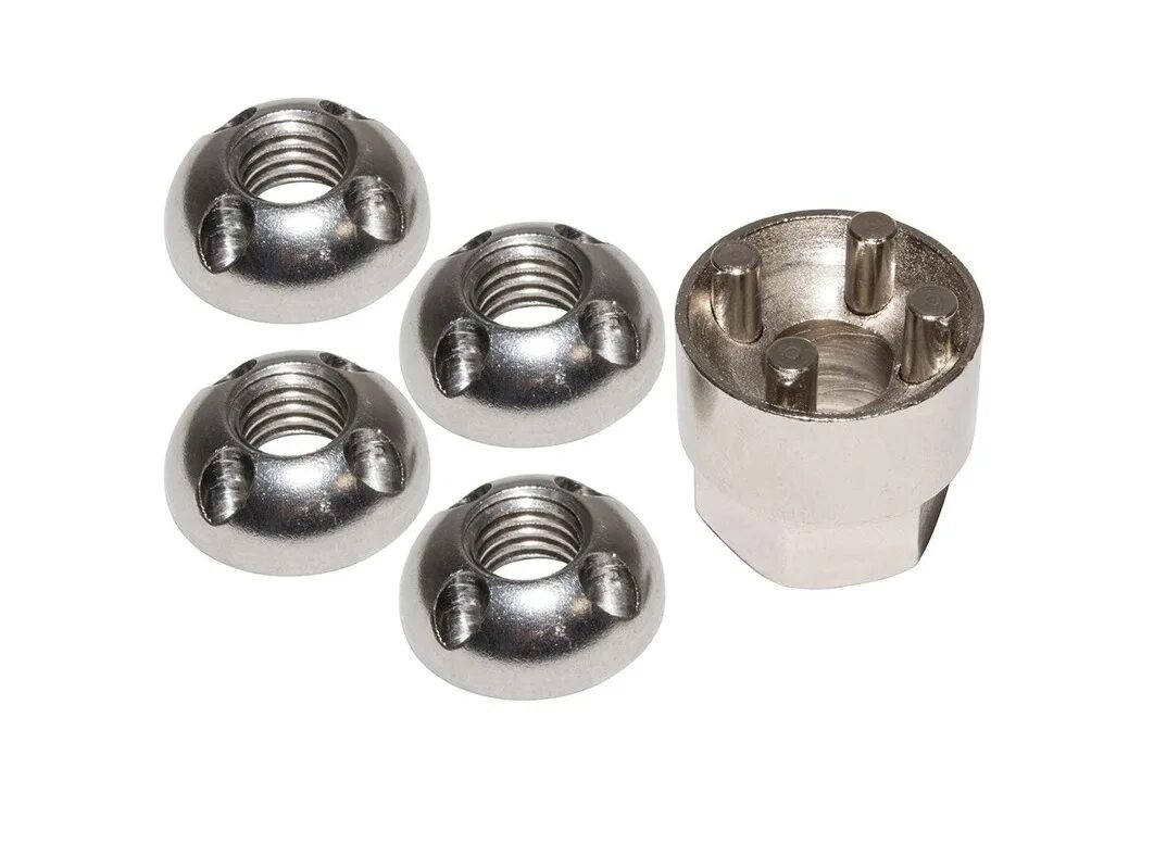 Nut set