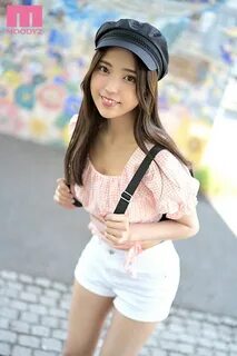 Amu Kodama Big tits influencer makes her AV debut Porn Pics 