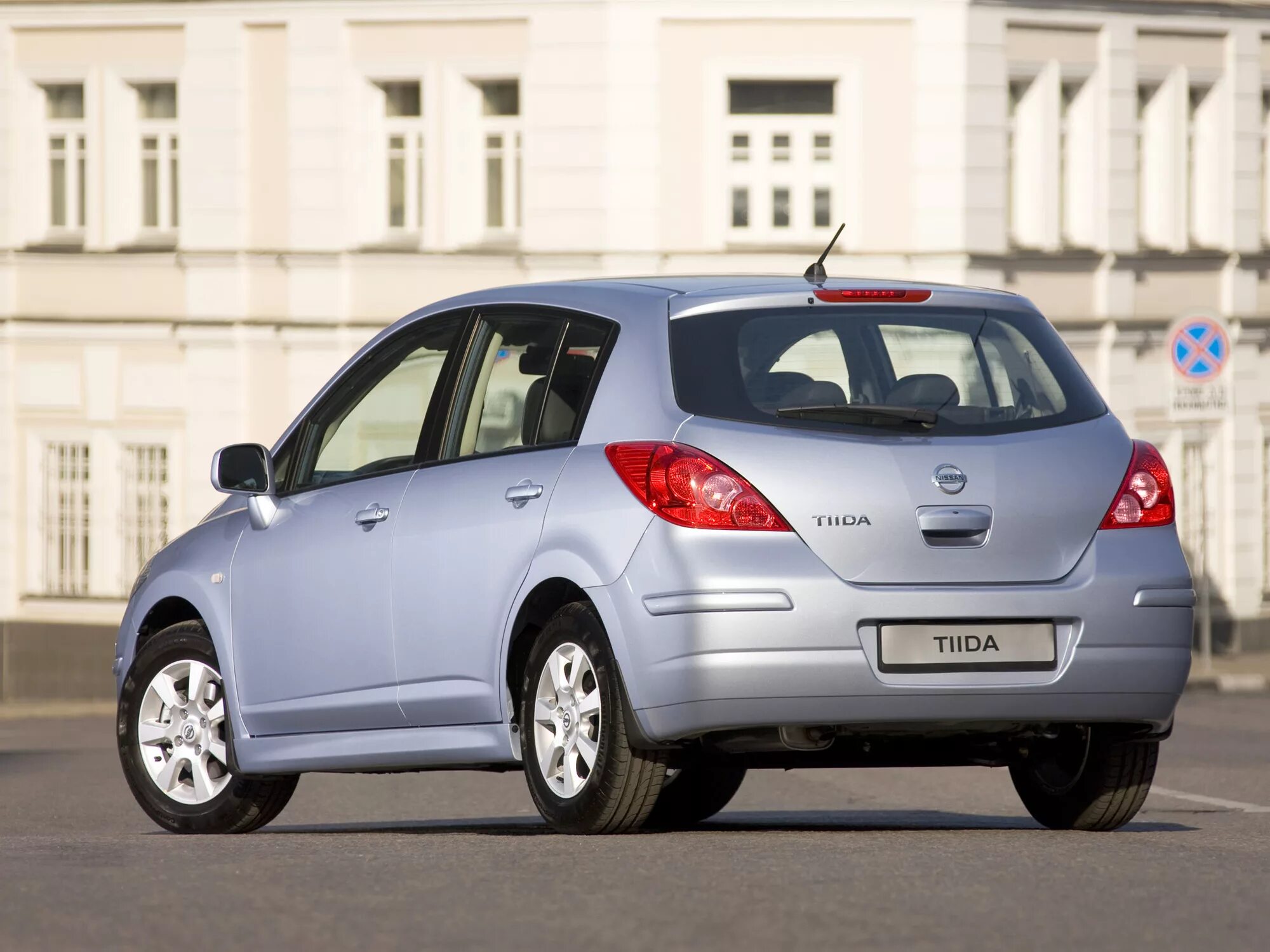 Ниссан tiida 1. Nissan tiida 2012 хэтчбек. Nissan tiida 2012. Ниссан тиида хэтчбек отзывы. Ниссан тиида хэтчбек.