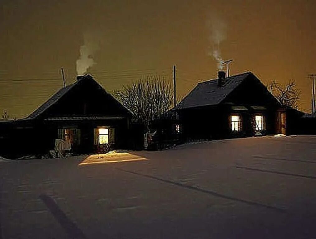 Дом том дым. Дом с дымом из трубы. Дом горит. Дом дым. Дом в огне.