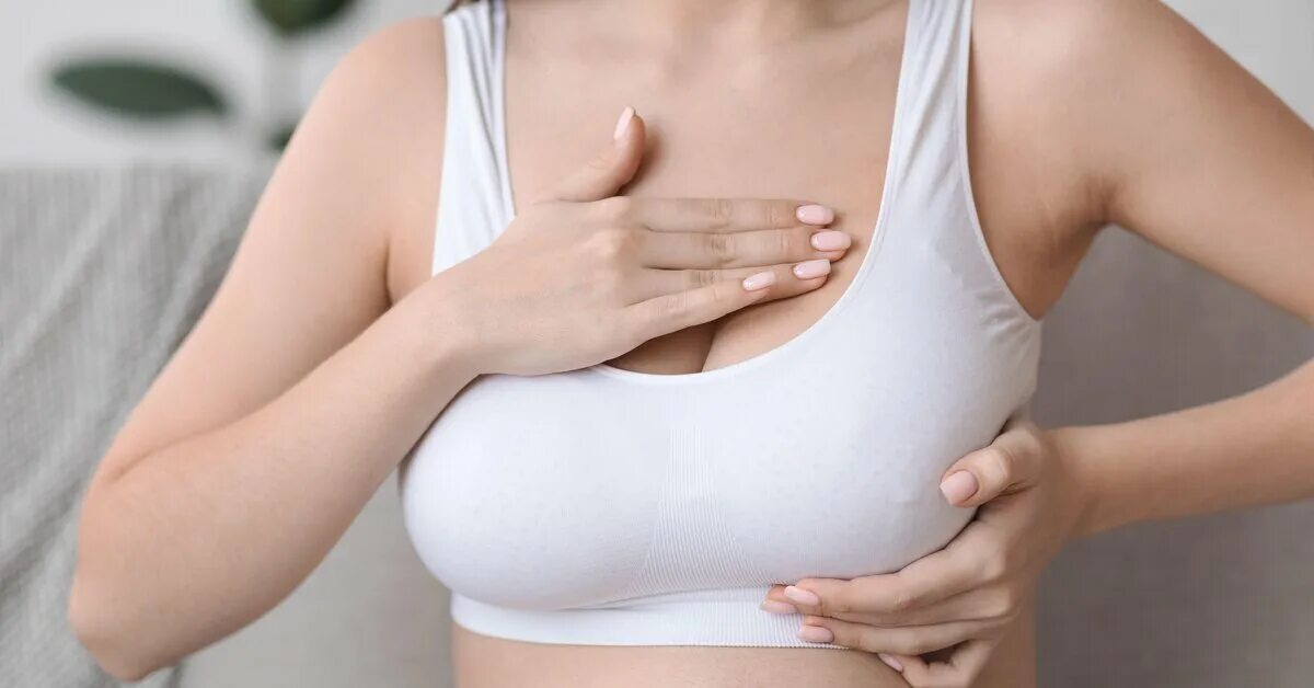 Беременность симптомы груди. Мягкая женская грудь. Женская молочная грудь. Лактостаз фото и симптомы.