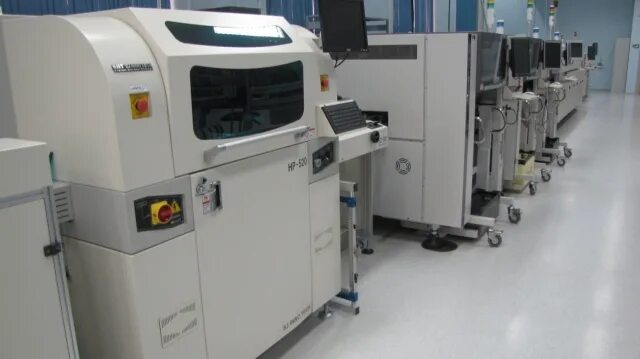 автоматический установщик smd компонентов. лазерная пайка печатных плат. линия печатных плат. линия смд монтажа. станки для поверхностного монтажа печатных плат белоруссия.