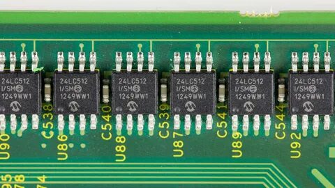 Extron DMP 128 - board - Microchip 24LC512-9701.jpg. w:en:Creative Commons....