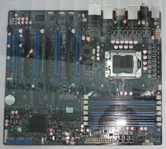 Материнская плата 6 слотов. Материнская плата 6 слотов. Gigabyte x79 ud5. Безрайзерная материнская плата на 8 видеокарт. Lga 2066.