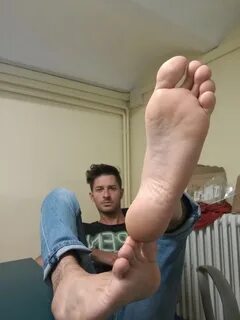 Man feet 18
