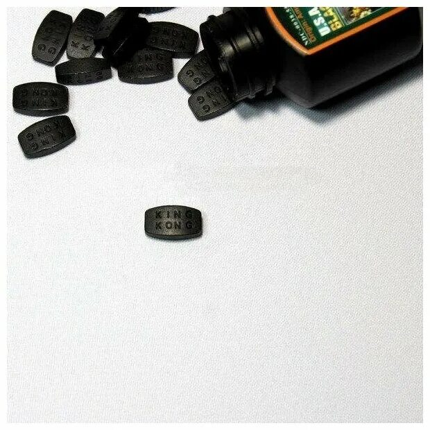 мужское кольцо с черным бриллиантом. черное золото для мужчин. черное золото для мужчин. черное золото для мужчин. черное обручальное кольцо мужское.