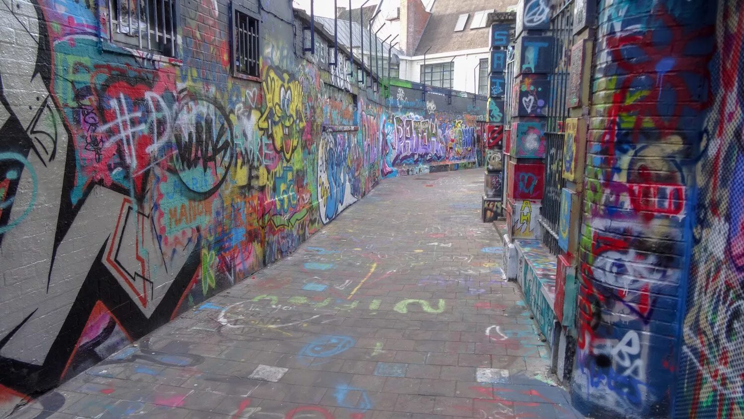 структуры не выходят на улицы