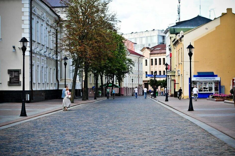 Какие улицы в гродно. Гродно Советская улица. Гродно Беларусь улица Советская. Гродно пешеходная улица. Центральная улица Гродно Беларусь.