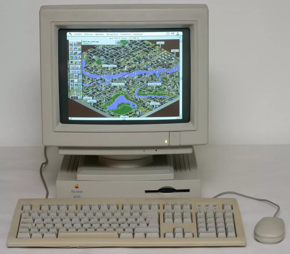 Монитор бывшую. Первые компьютеры Эппл макинтош. Apple Macintosh 1993. Apple Macintosh LC 475. Apple Computer Macintosh LC 475.